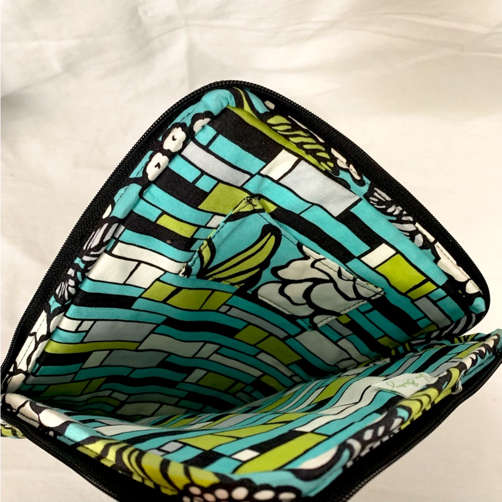 Vera Bradley Floral Print Quilted iPad/Tablet Holder - Picture 3 of 4